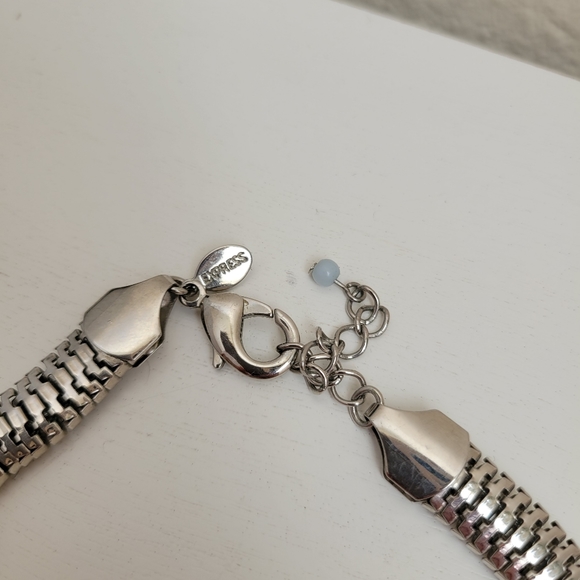 EXPRESS statement piece necklace - Picture 3 of 7